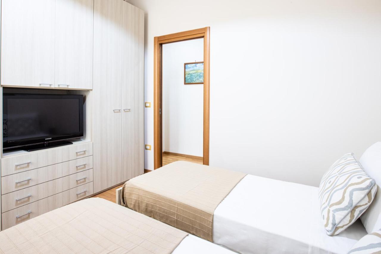 Sorrentovibes - Spacious 3 Bedrooms Apartment In Sorrento Oldtown Εξωτερικό φωτογραφία